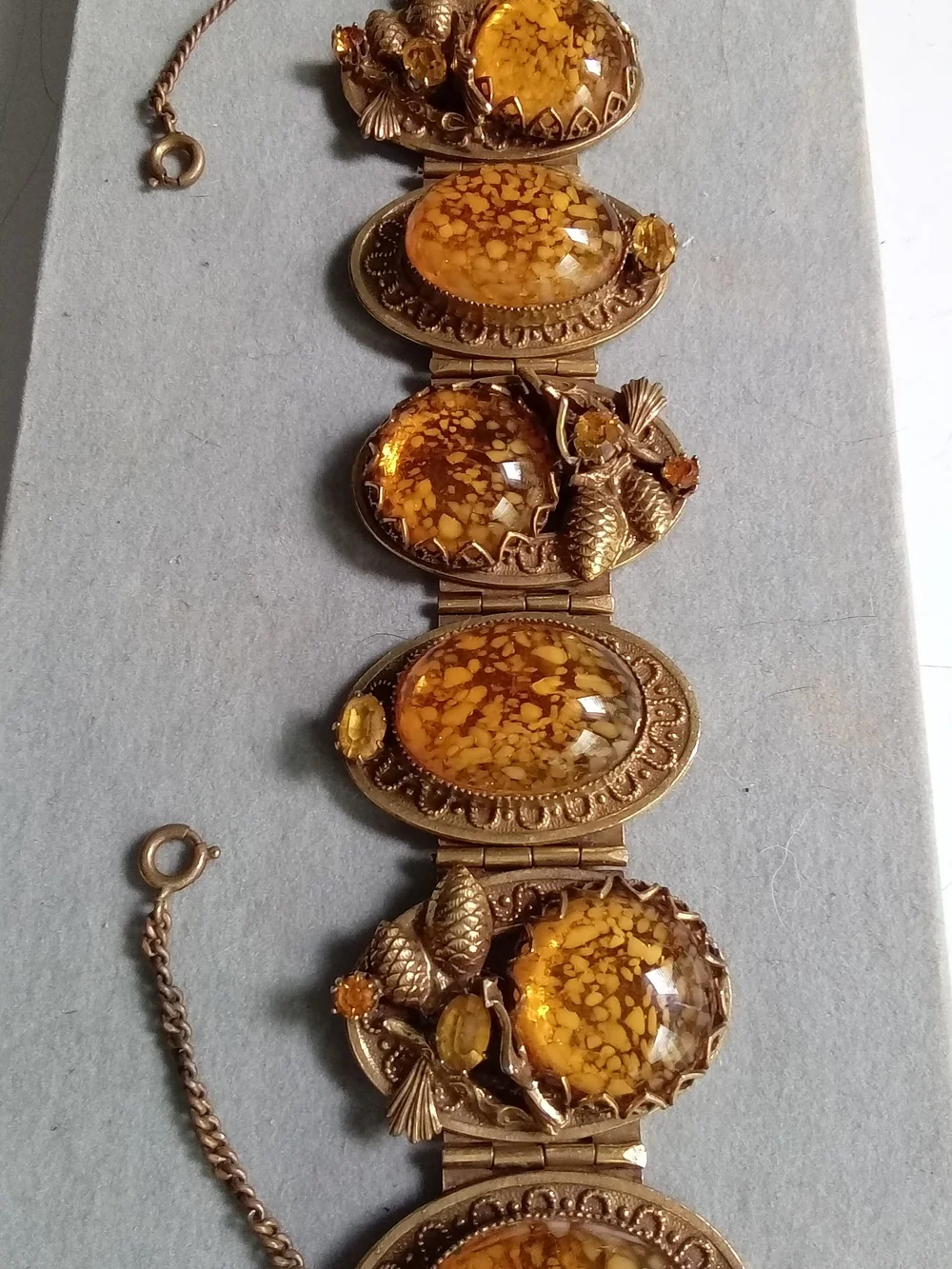 Vintage Ornate Faux Amber Panel Link Bracelet Gold Tone Pinecone‎ Rhinestone